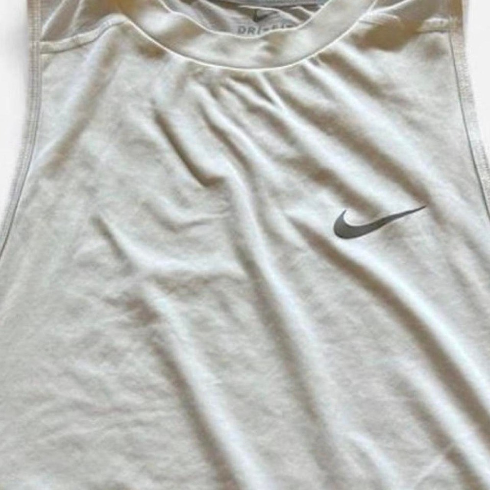 Nike Tank Top w/sheer back